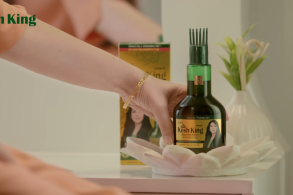 Story of a housewife and a salon expert who feared even stepping out due to the toll hairfall had taken on her confidence.